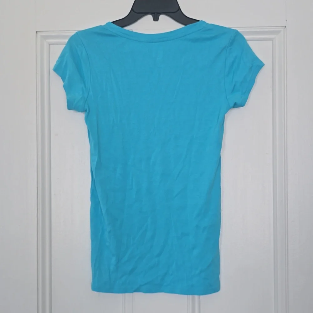 JCPenney Blue Short Sleeve Tee - Picture 3 of 3